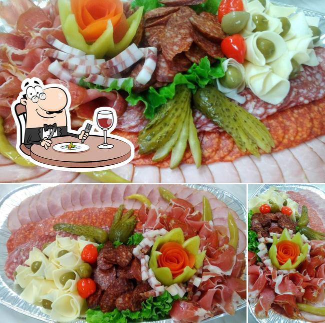 Mama Mia Catering - Pizza, roštilj, sendviči