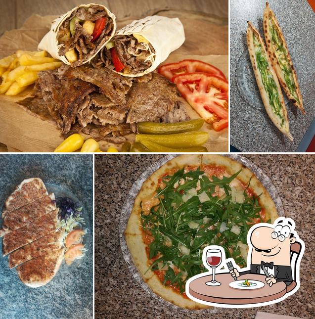 Plats à İstanbul kebap santhıa