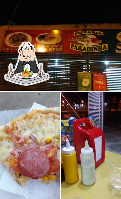 Comida em Pizzaria Paradinha