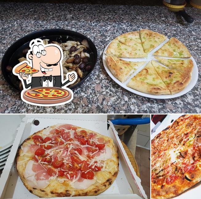 Ordina una pizza a Pizzeria Panineria Tricche E Ballacche