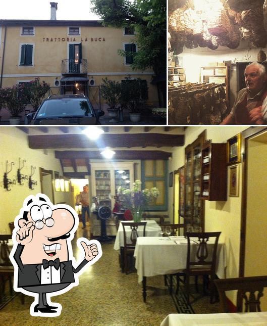 Gli interni di Trattoria La Buca