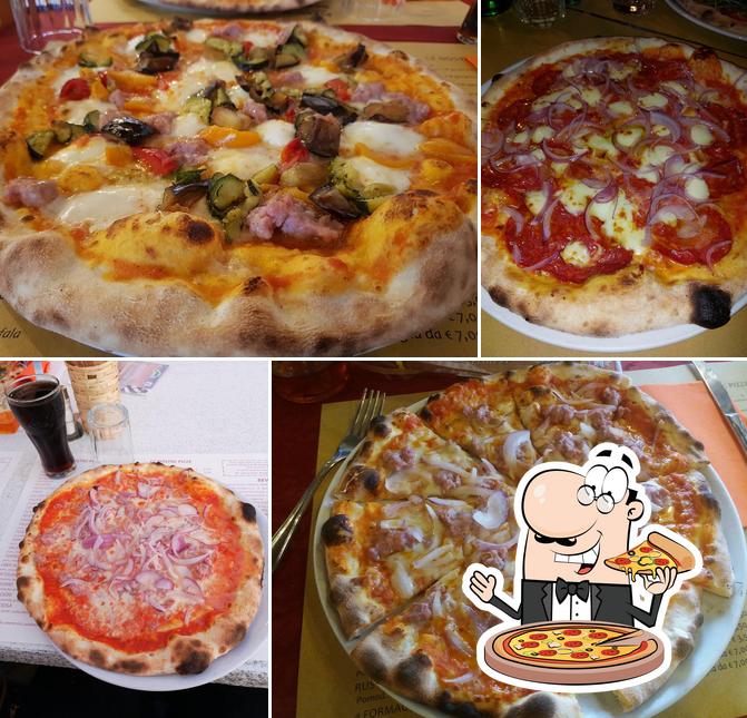 Scegli una pizza a Trattoria Pizzeria Scaricalasino