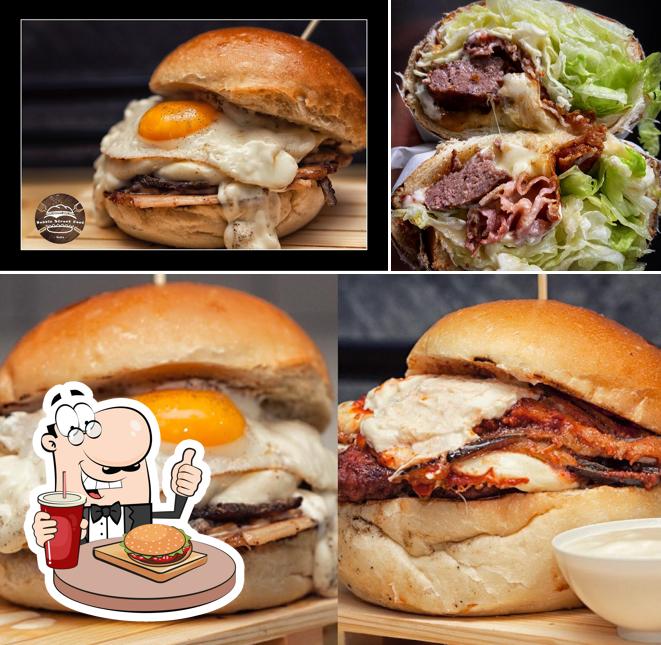 Ordina un hamburger a Bubble Street Food