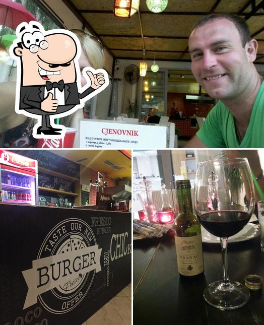 Voir cette photo de Fresco