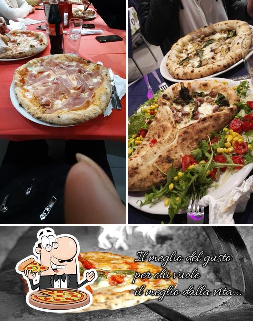 Ordina una pizza a Pizzeria Goodlife - Pizzeria Mugnano Napoli, Pub, Birreria, Vineria