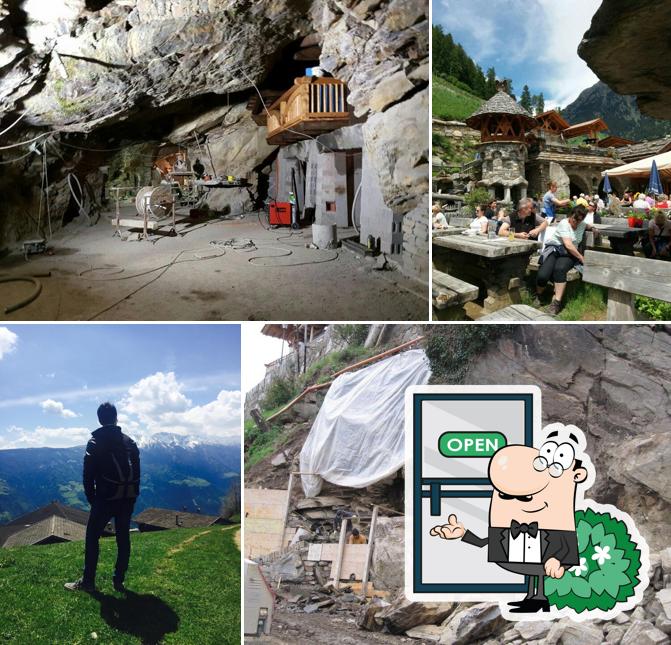 Goditi la vista dall'area esterna di Dursterhof