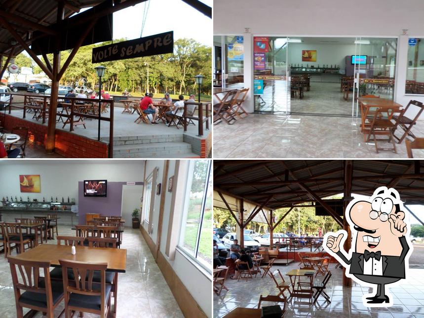 Veja imagens do interior do Farol Beer