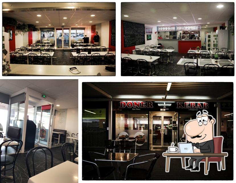 L'intérieur de Babylone Madeleine Kebab