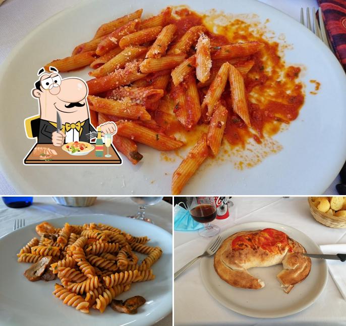 Platti al Pizzeria La Tenda Rossa