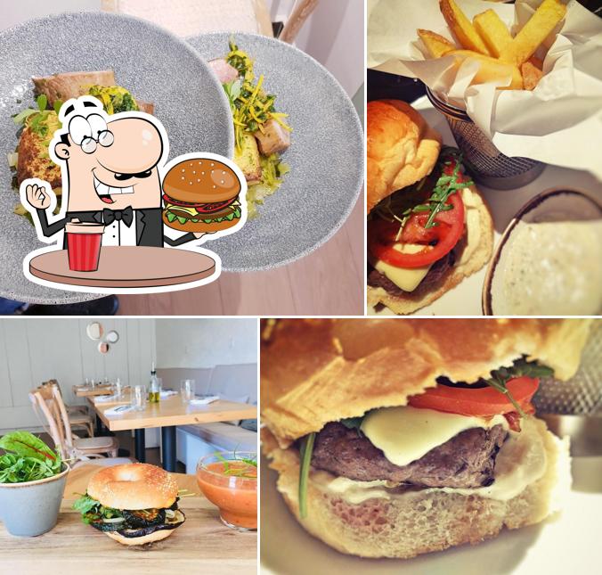 Ordina un hamburger a Restaurant Le Café Allure