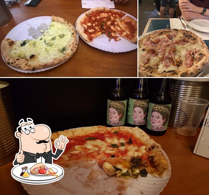 Peça pizza no Ciao Pizzeria Napoletana