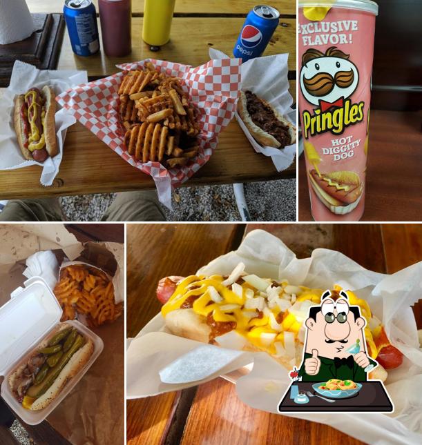 Hot Diggity Dogs & More in Fort Lauderdale Restaurant menu and reviews