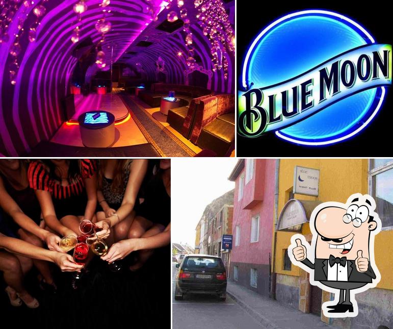 Look at the image of Night Club BLUE MOON