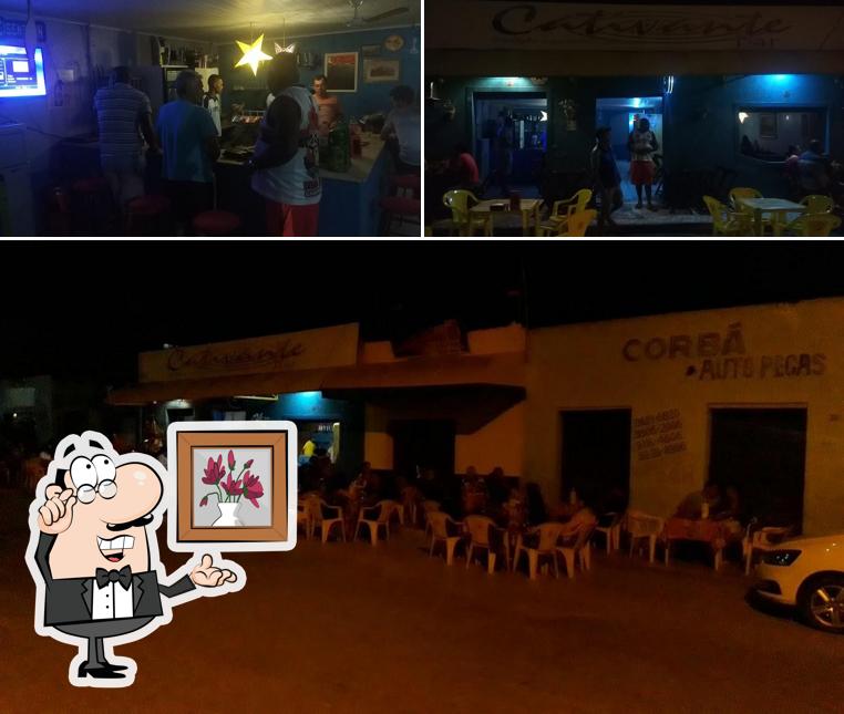 O interior do La Cada da pizza