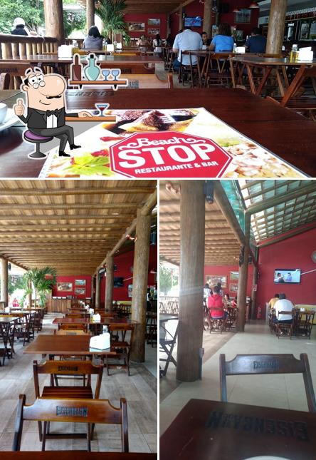 O interior do Beach Stop Restaurante