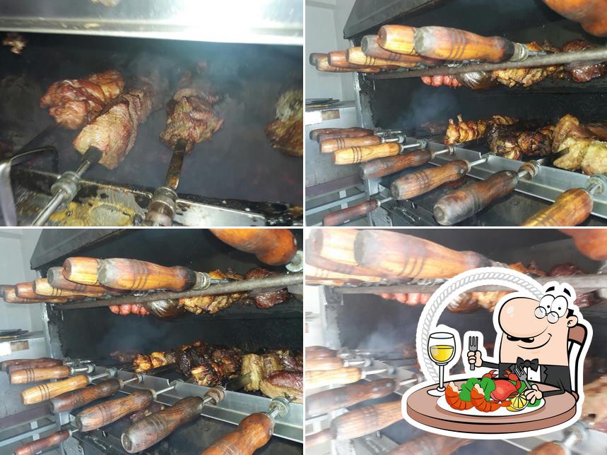 Experimente frutos do mar no Churrascaria & pizzaria Divina Gula