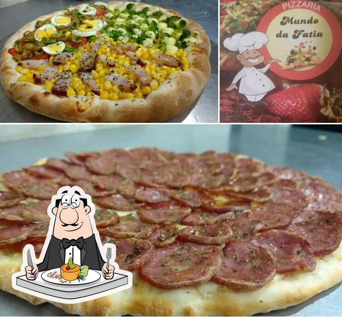 Comida em Pizzaria Mundo da Fatia