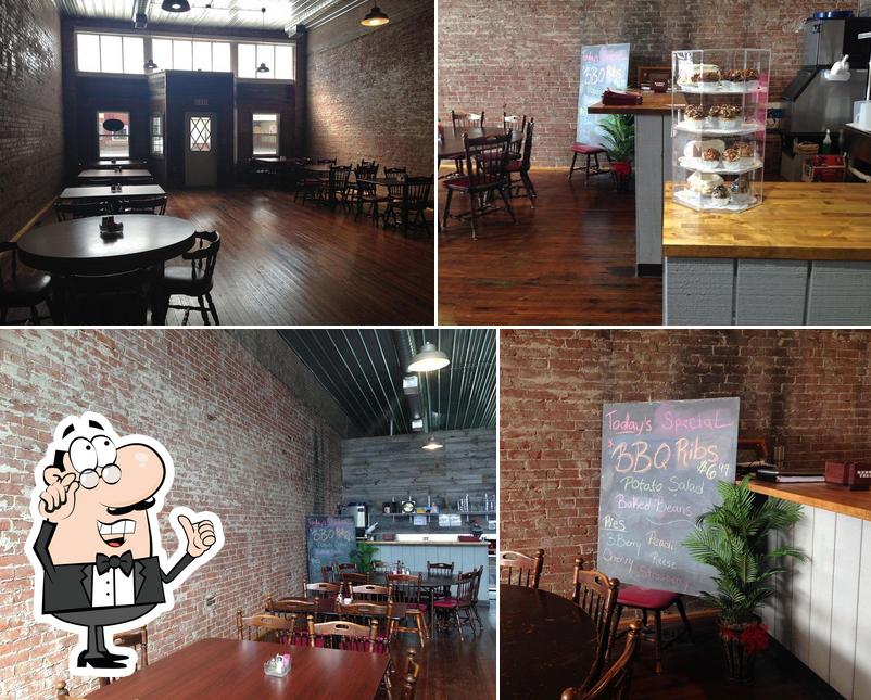 The Harbor Café & Marketplace in Farragut Restaurant reviews