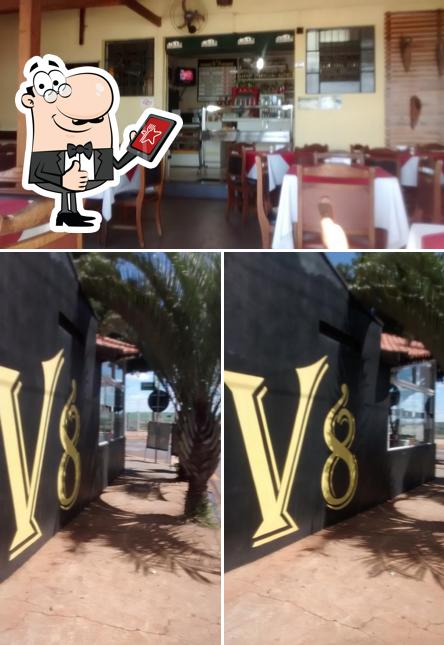 Look at the photo of Restaurante V8