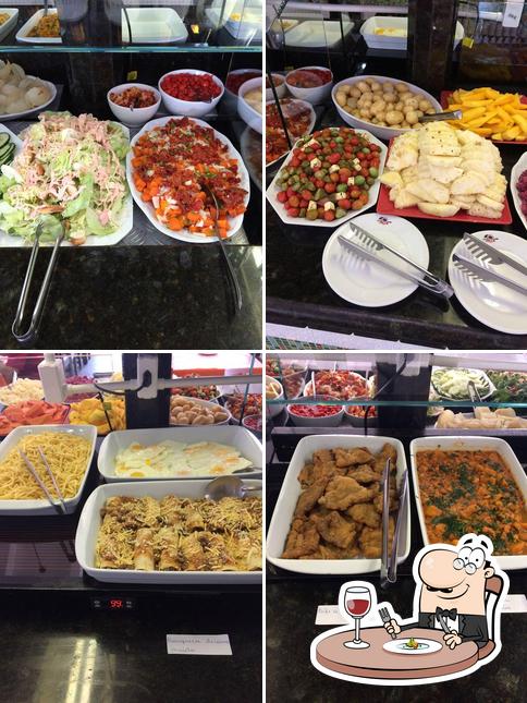 Comida em Churrascaria Rios