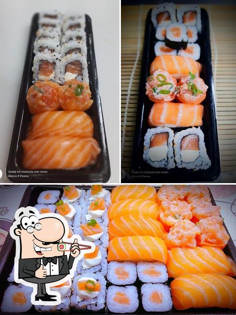 Peça diversas opções de sushi