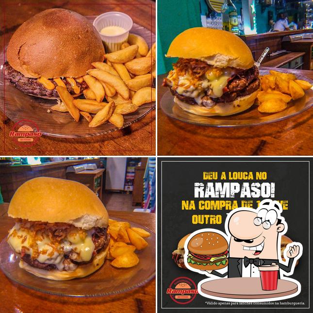 Peça um hambúrguer no Hambúrgueria Rampaso