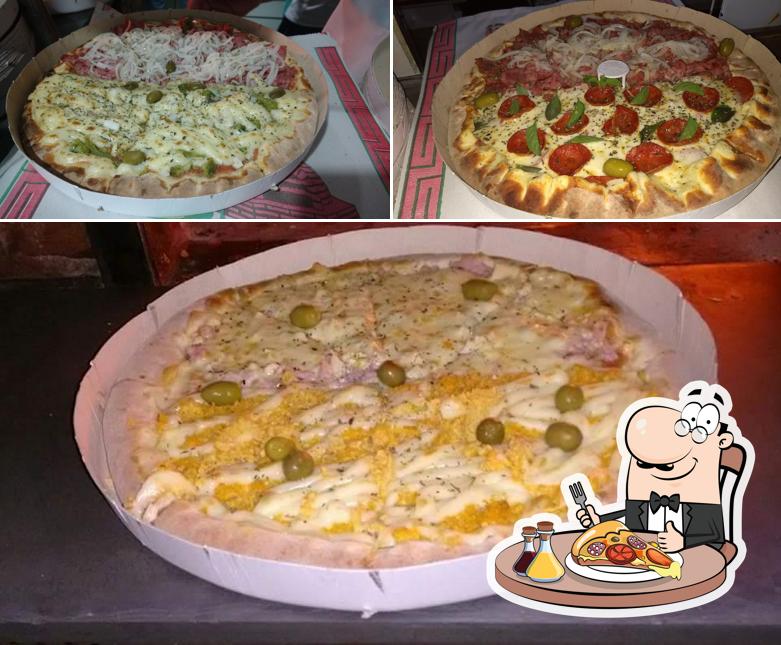 Escolha pizza no Pizzaria Saborosa