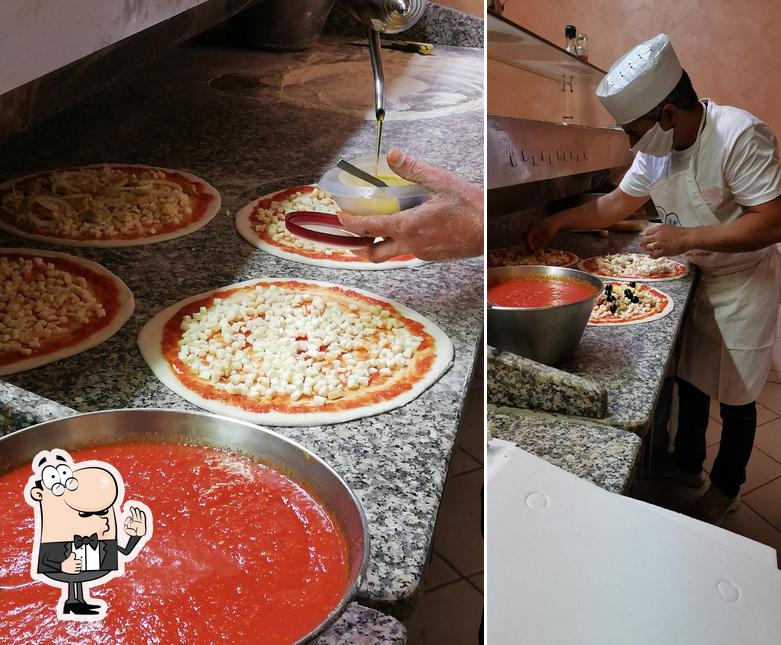 Guarda questa immagine di Pizzeria D'Asporto La Piazzetta Di Piu Sebastiano Mauro