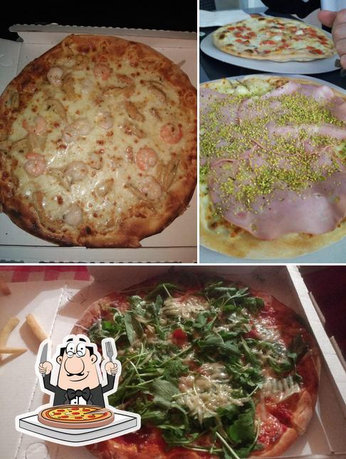 Scegli una pizza a Holiday'S Pizza