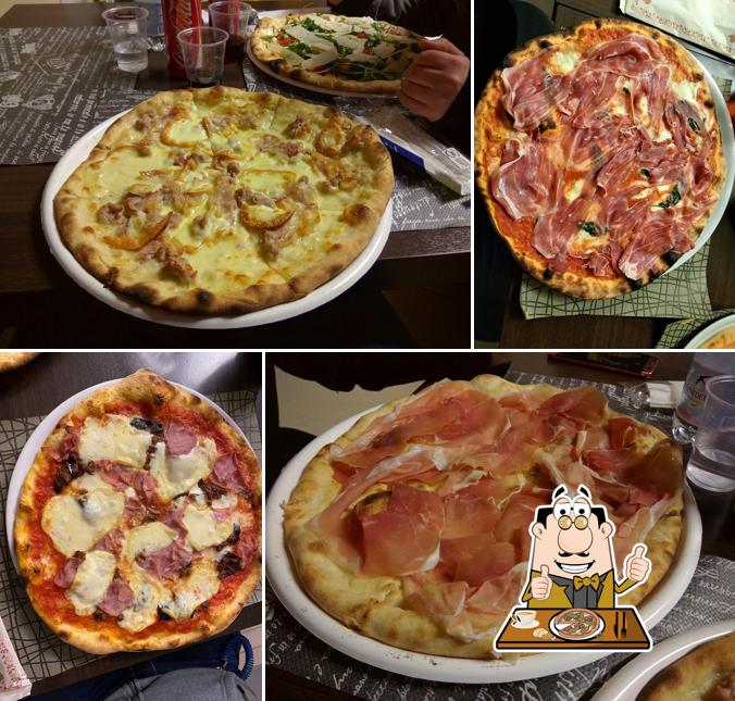 Ordina una pizza a Pizzeria Stella