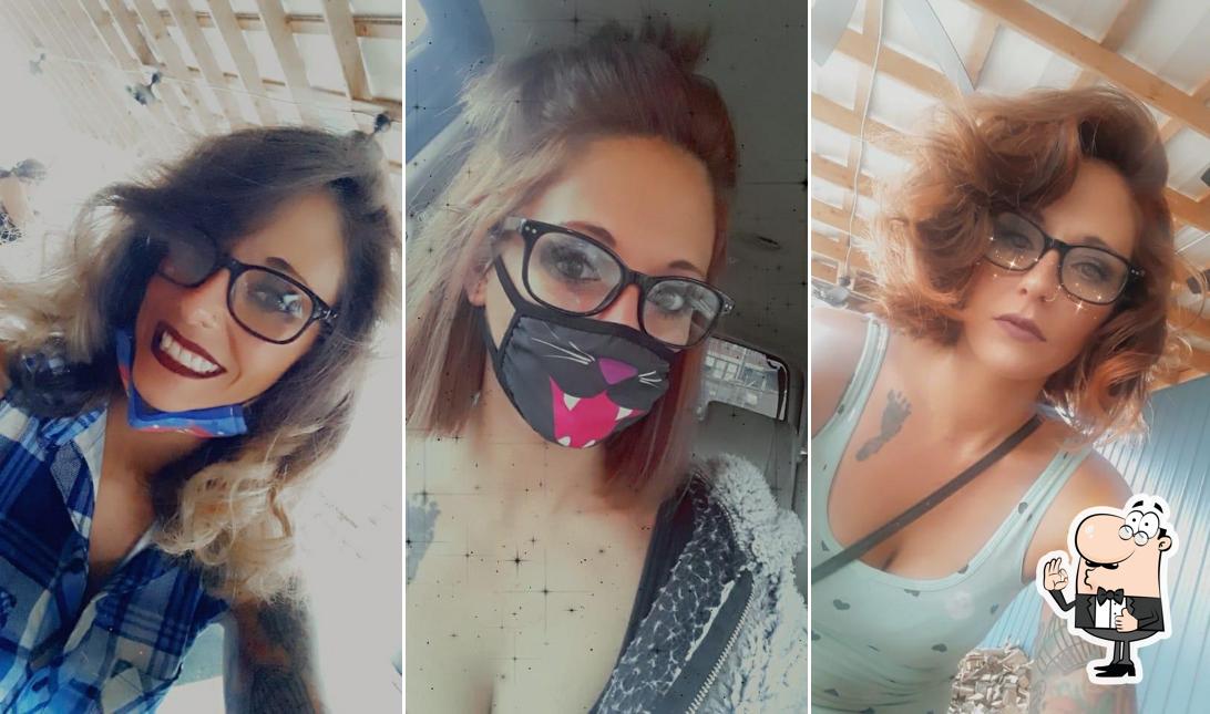 Fish Bowl Bar & Grill Fronteir Bar&Grill in Portsmouth Restaurant