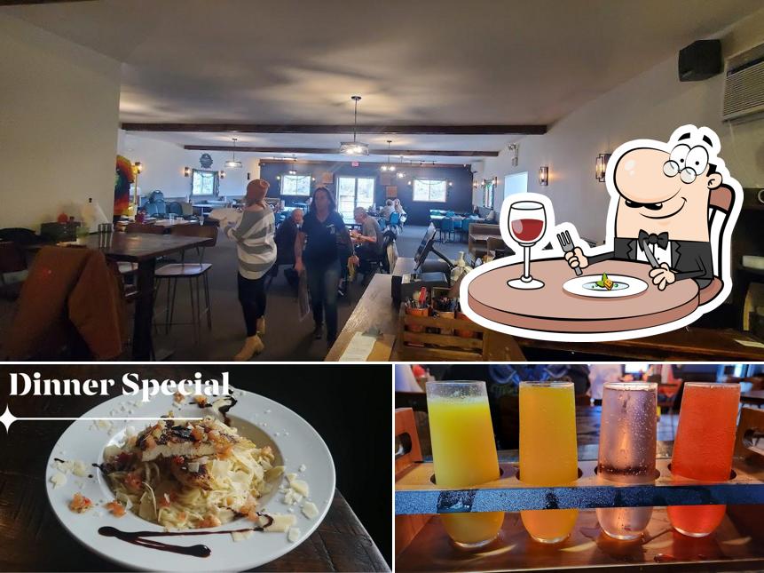 The Crooked Paddle in Linesville Restaurant menu and reviews