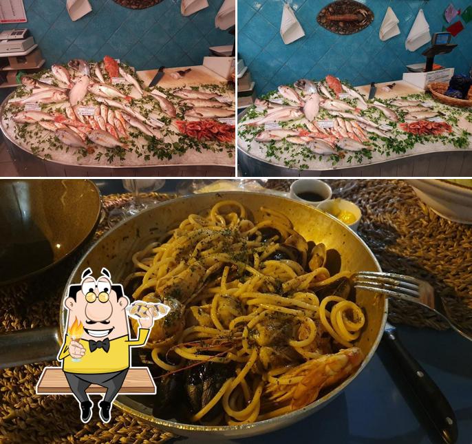 Prenditi la cucina di mare a Pescheria Sarina