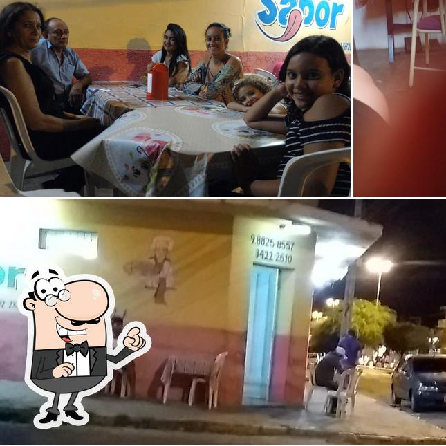 O interior do Pizzaria Bom Sabor