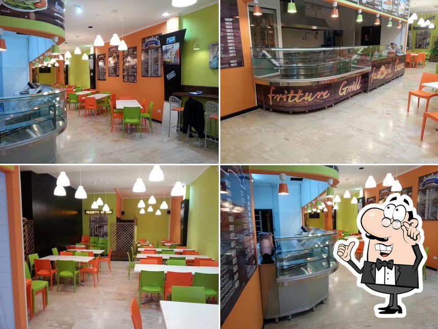 Gli interni di Fast Food Da Claudio