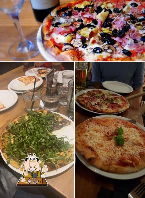 Order pizza at Pacifico Pizzeria & Ristorante