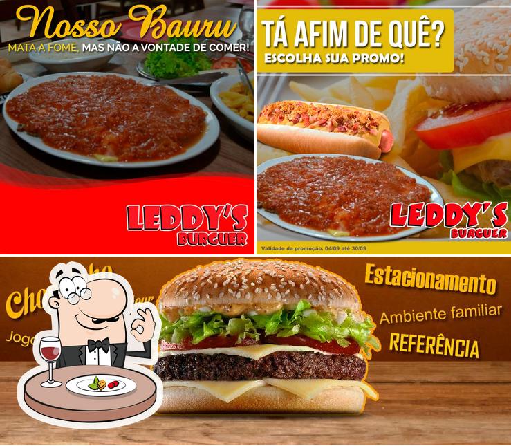 Comida em Leddy's Burguer