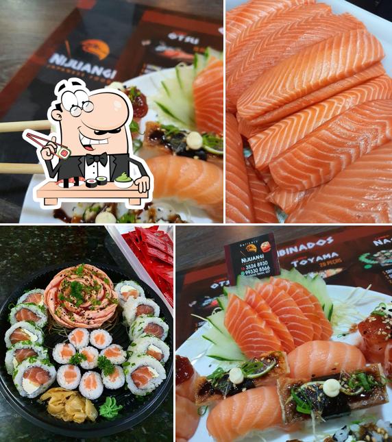 Peça diversas opções de sushi