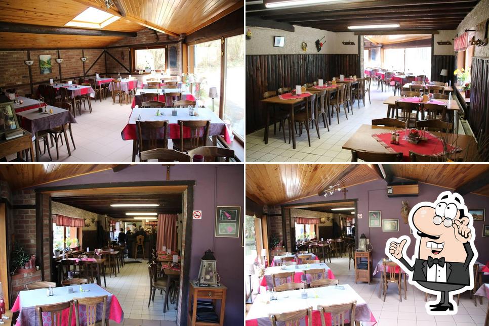 L'intérieur de Bistro Foyeuru