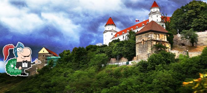 What to eat in Bratislava: traditional Slovak dishes to try