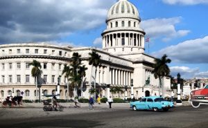 Explora la auténtica comida cubana en La Habana, Cuba