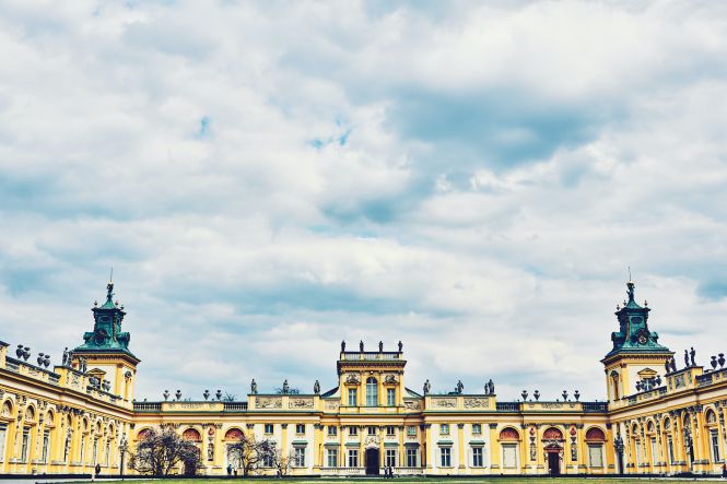 https://unsplash.com/photos/U5pWAW6iK6g Oleksii T