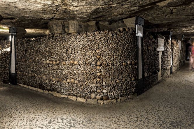 Les Catacombes de Paris. Source : www.facebook.com/CatacombesParisOff