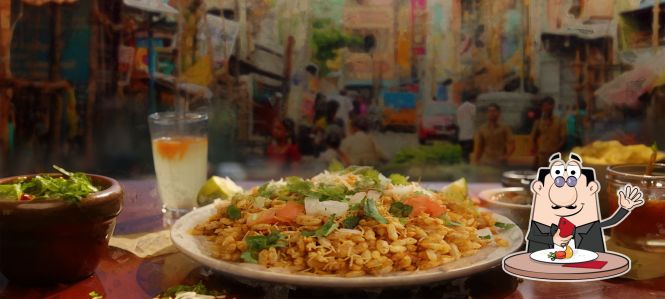 Try the best and cheapest of street food in Mumbai, India