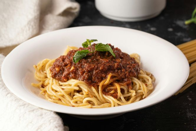 Spaghetti Bolognese. Photo par Shardar Tarikul Islam sur Unsplash