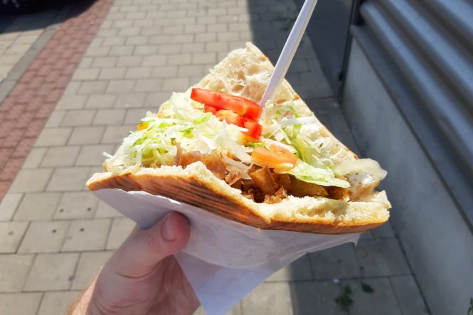 Donair, plat traditionnel de la cuisine canadienne. Image par GALAXY 2018 A7. Licence CC0. Recadr&eacute;e de l'original