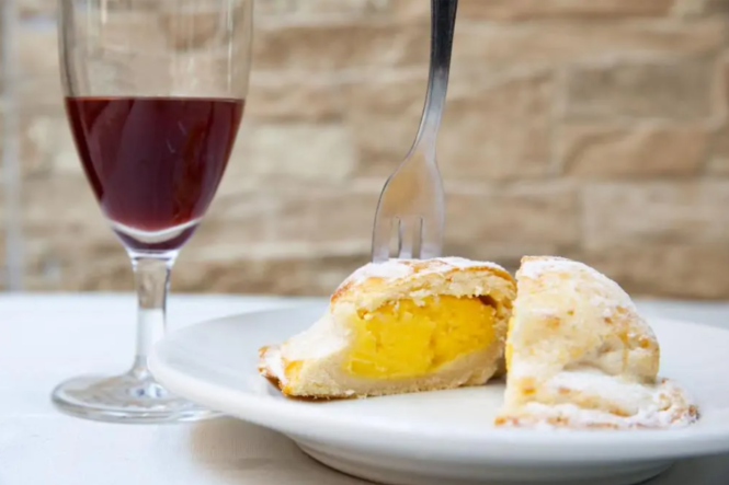 Cassatelle trapanesi. Source: https://www.pasticceriacolicchia.com/