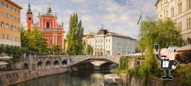 Ljubljana weekend trip: Iconic landmarks & best Slovenian restaurants nearby