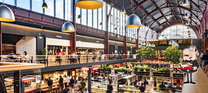 7 of the world’s best food halls — and what to eat at each