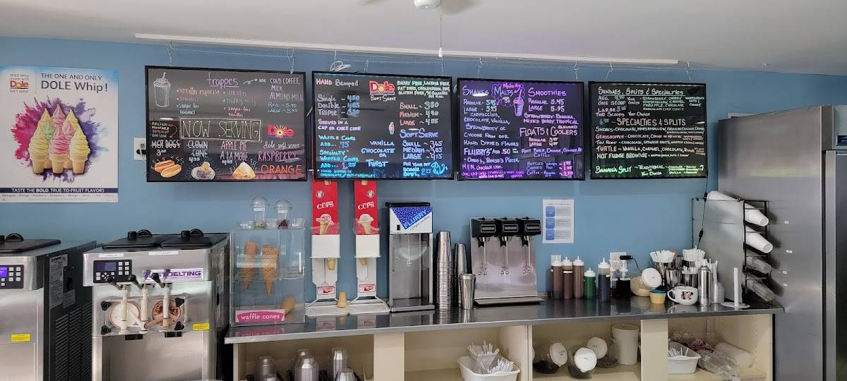 Menu at Shakers Ice Cream Parlor restaurant, Caseville